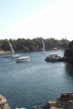 A Glimpse of Egypt and the Magic of the Nile - Lear, J.