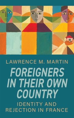 Foreigners in Their Own Country - Martin, Lawrence M.