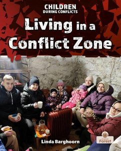 Living in a Conflict Zone - Barghoorn, Linda
