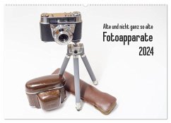 Alte und nicht ganz so alte Fotoapparate (Wandkalender 2024 DIN A2 quer), CALVENDO Monatskalender