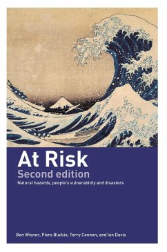 At Risk (eBook, ePUB) - Blaikie, Piers; Cannon, Terry; Davis, Ian; Wisner, Ben