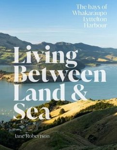 Living Between Land and Sea - Robertson, Jane