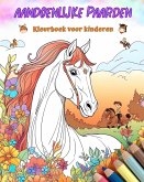 Aandoenlijke paarden - Kleurboek voor kinderen - Creatieve en grappige scènes van lachende paarden