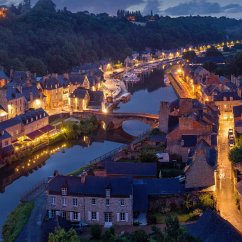 Cover City of our childhood (MP3-Download)