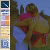 Une Habitante Touchee Par Une Meteorite Une Habitante Touchee Par Une Meteorite