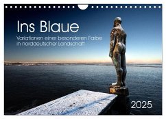 Ins Blaue.Variationen einer besonderen Farbe in norddeutscher Landschaft. (Wandkalender 2025 DIN A4 quer), CALVENDO Monatskalender