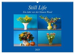 Still Life - Blumen vor der blauen Wand (Wandkalender 2025 DIN A2 quer), CALVENDO Monatskalender