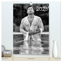 Kalender 2025 Model Alexander Gutbrod (Retro) (hochwertiger Premium Wandkalender 2025 DIN A2 hoch), Kunstdruck in Hochglanz - Calvendo;Gutbrod, Alexander