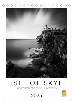 Isle of Skye - Langzeitbelichtungen in Schwarzweiß (Tischkalender 2025 DIN A5 hoch), CALVENDO Monatskalender