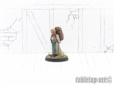 Townsfolk Miniatures - Nordic Woman With Baggage Townsfolk Miniatures - Nordic Woman With Baggage
