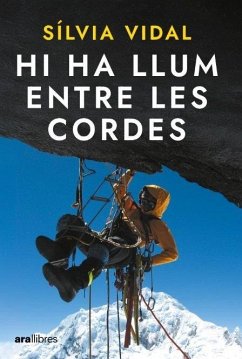 Cover Hi ha llum entre les cordes