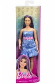 Barbie Fashionista Puppe im Denimkleid mit Schmetterlingsaufdruck Barbie Fashionista Puppe im Denimkleid mit Schmetterlingsaufdruck