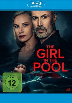 Cover The Girl In The Pool (Blu-Ray)