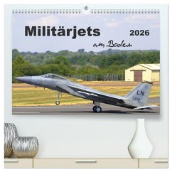 Militärjets am Boden (hochwertiger Premium Wandkalender 2026 DIN A2 quer), Kunstdruck in Hochglanz