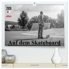 Cover Auf dem Skateboard (hochwertiger Premium Wandkalender 2026 DIN A2 quer), Kunstdruck in Hochglanz