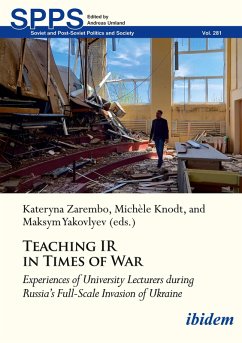 Cover Teaching IR in Wartime