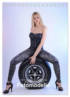 Fotomodelle (Tischkalender 2026 DIN A5 hoch), CALVENDO Monatskalender