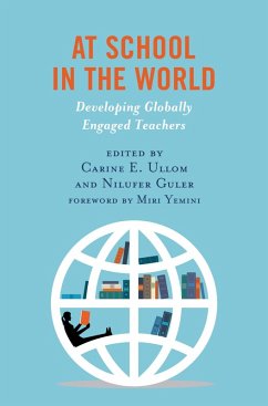 Cover At School in the World (eBook, PDF)