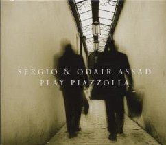 Sergio&Odair Assad Play Piazol