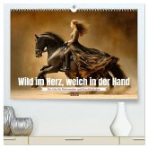 Wild im Herz, weich in der Hand (hochwertiger Premium Wandkalender 2026 DIN A2 quer), Kunstdruck in Hochglanz