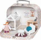 Goki 51443 - Kofferapartment Paris No. 137, Puppenkoffer mit Möbel und eine Biegepuppe, 10-teilig, Höhe: 19,5 cm Goki 51443 - Kofferapartment Paris No. 137, Puppenkoffer mit Möbel und eine Biegepuppe, 10-teilig, Höhe: 19,5 cm