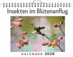 Insekten im Blütenanflug Insekten im Blütenanflug