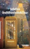 Telefon Kulübesindeki Kiz Telefon Kulübesindeki Kiz