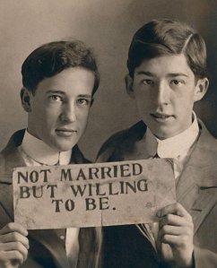 Cover Loving II. Men in love. Una nuova storia fotografica 1850-1950