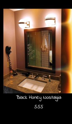 Cover Black Honey Nostalgia