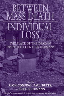 Cover Between Mass Death and Individual Loss (eBook, ePUB)